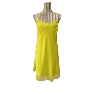 Steve Madden Apparel Women Veera Spaghetti straps Satin Lime Mini Dress Size M